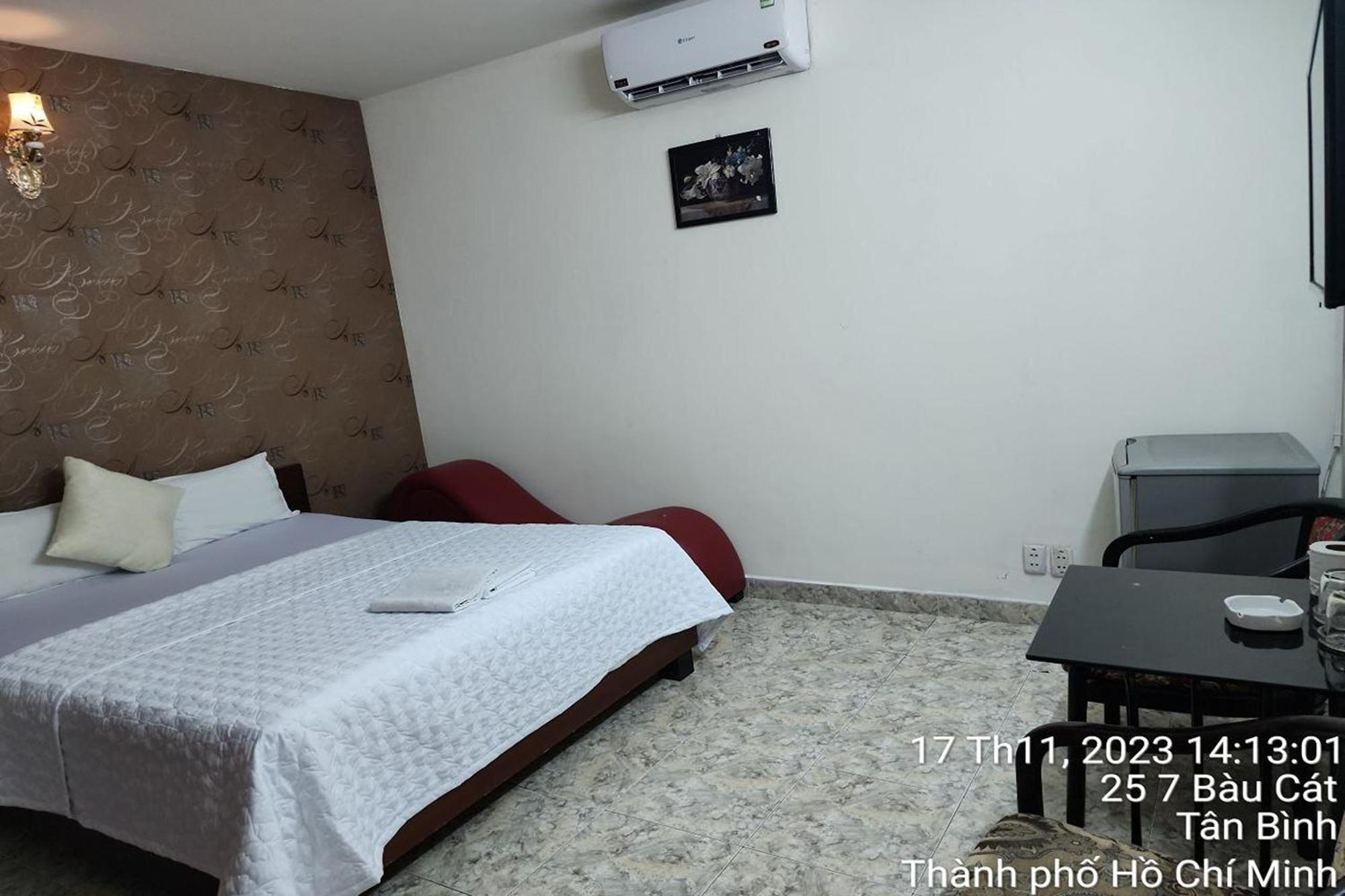 Bau Cat Hotel Ho Chi Minh-stad Buitenkant foto